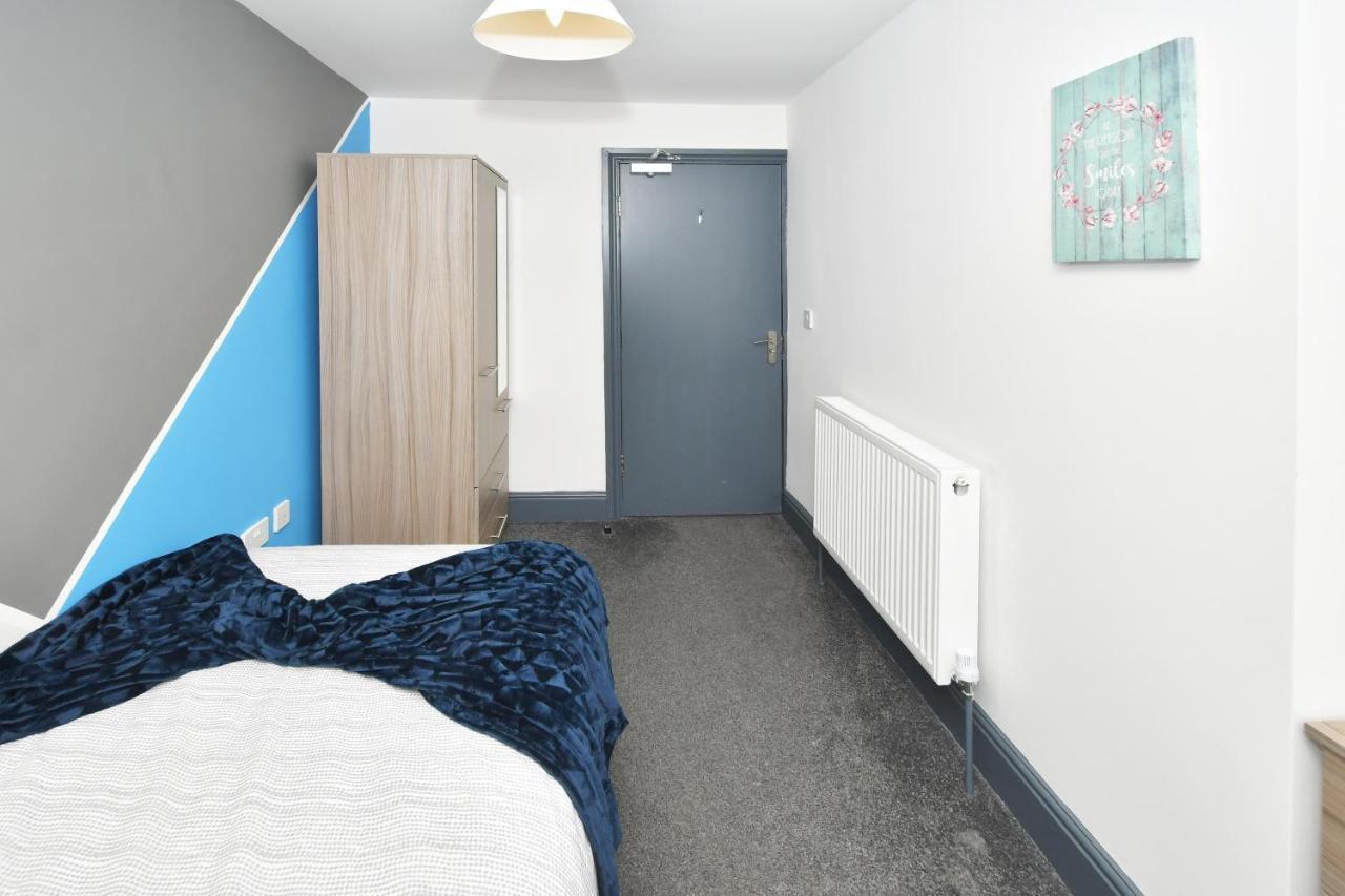 Townhouse @ Chiltern Place Newcastle Under Lyme Silverdale  Buitenkant foto