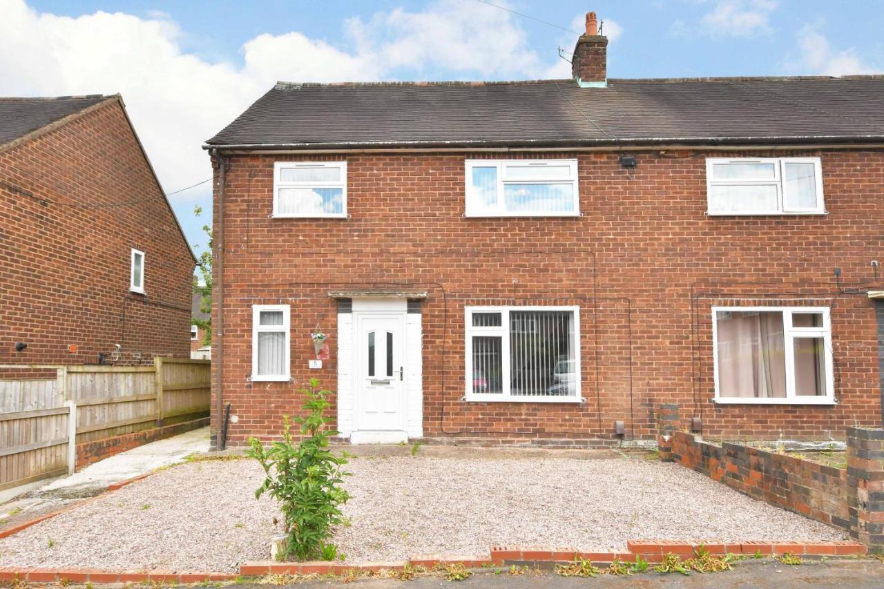 Townhouse @ Chiltern Place Newcastle Under Lyme Silverdale  Buitenkant foto