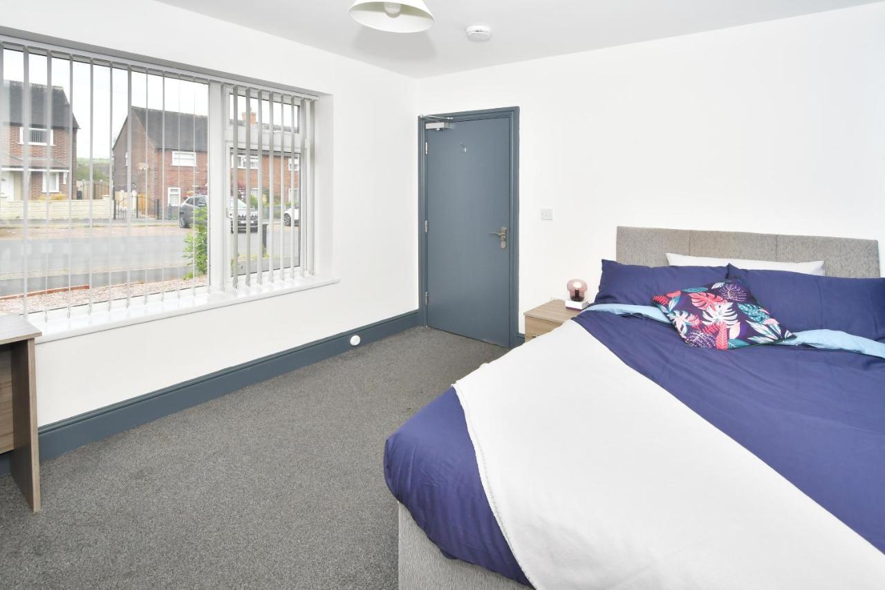 Townhouse @ Chiltern Place Newcastle Under Lyme Silverdale  Buitenkant foto